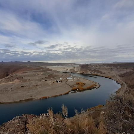 Bardas Del Limay Dormi-Con Hidromasaje - Totalmente Equipado Plottier Kültér fotó