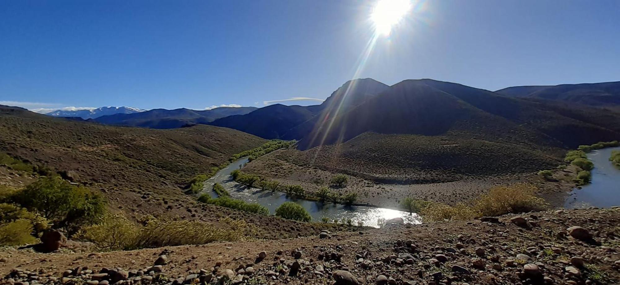 Bardas Del Limay Dormi-Con Hidromasaje - Totalmente Equipado Plottier Kültér fotó
